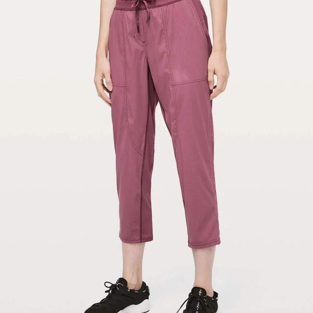 Lululemon Pink Dance Studio Mid-Rise Cropped Pants | Size 2 - Picture 1 of 11